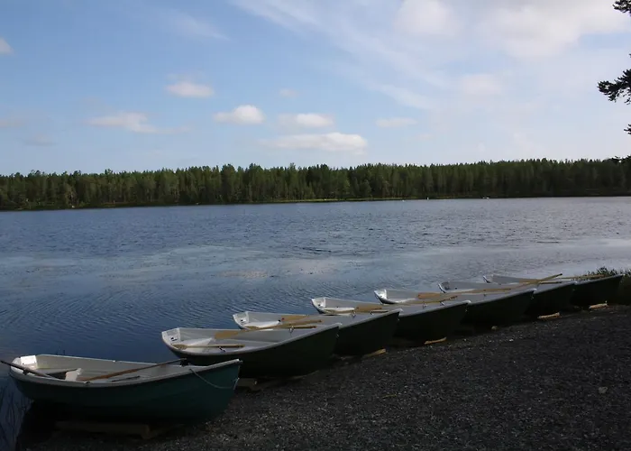 Nuoriso- Ja Luontomatkailukeskus *